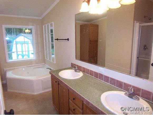 30 Cub Road Asheville, NC 28806 - Photo 7 of 8 Gallery Image 7