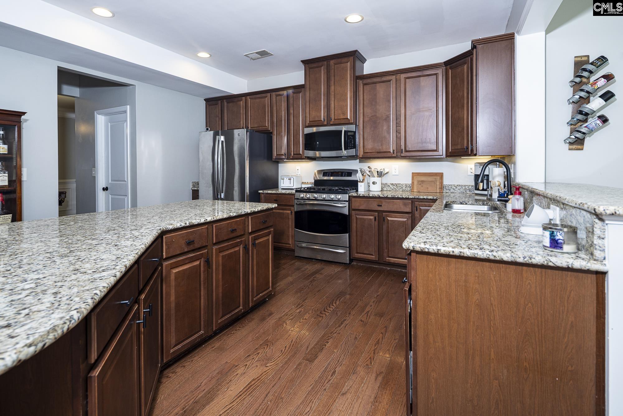 538 Newton Road Irmo, SC 29063 - Photo 4 of 32