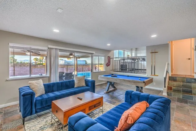 $3,000 | 5198 Hibbetts Drive, Las Vegas, NV 89103