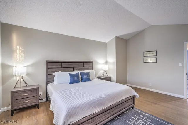 $3,000 | 5198 Hibbetts Drive, Las Vegas, NV 89103