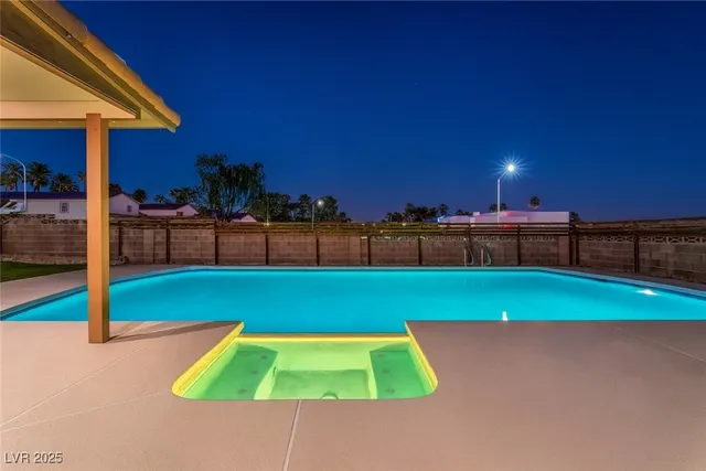 $3,000 | 5198 Hibbetts Drive, Las Vegas, NV 89103