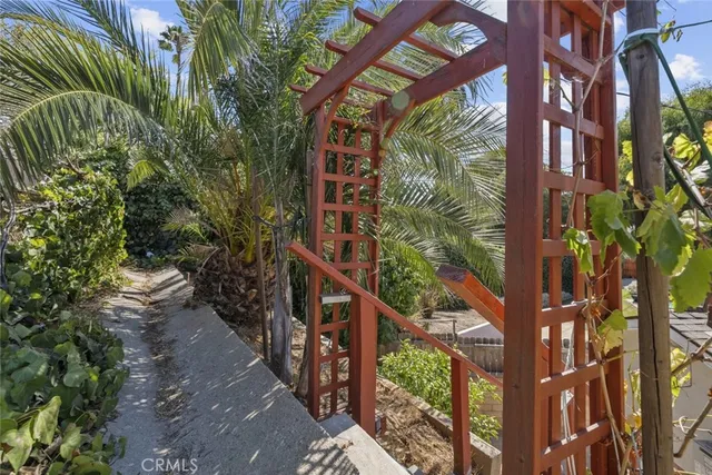 $3,000 | 10801 1/2 Wescott Avenue, Sunland, CA 91040