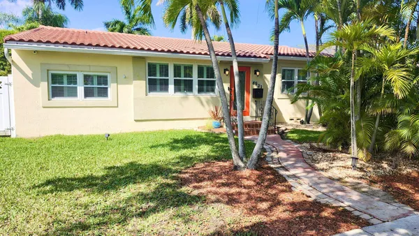 $5,500 | 1527 Mayo Street, Hollywood, FL 33020