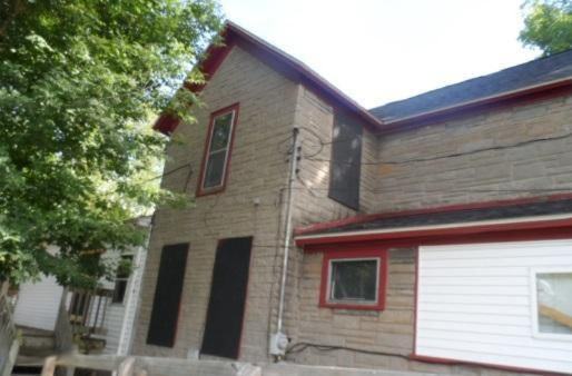 813 Gull Road Kalamazoo, MI 49048 - Photo 2 of 9 2