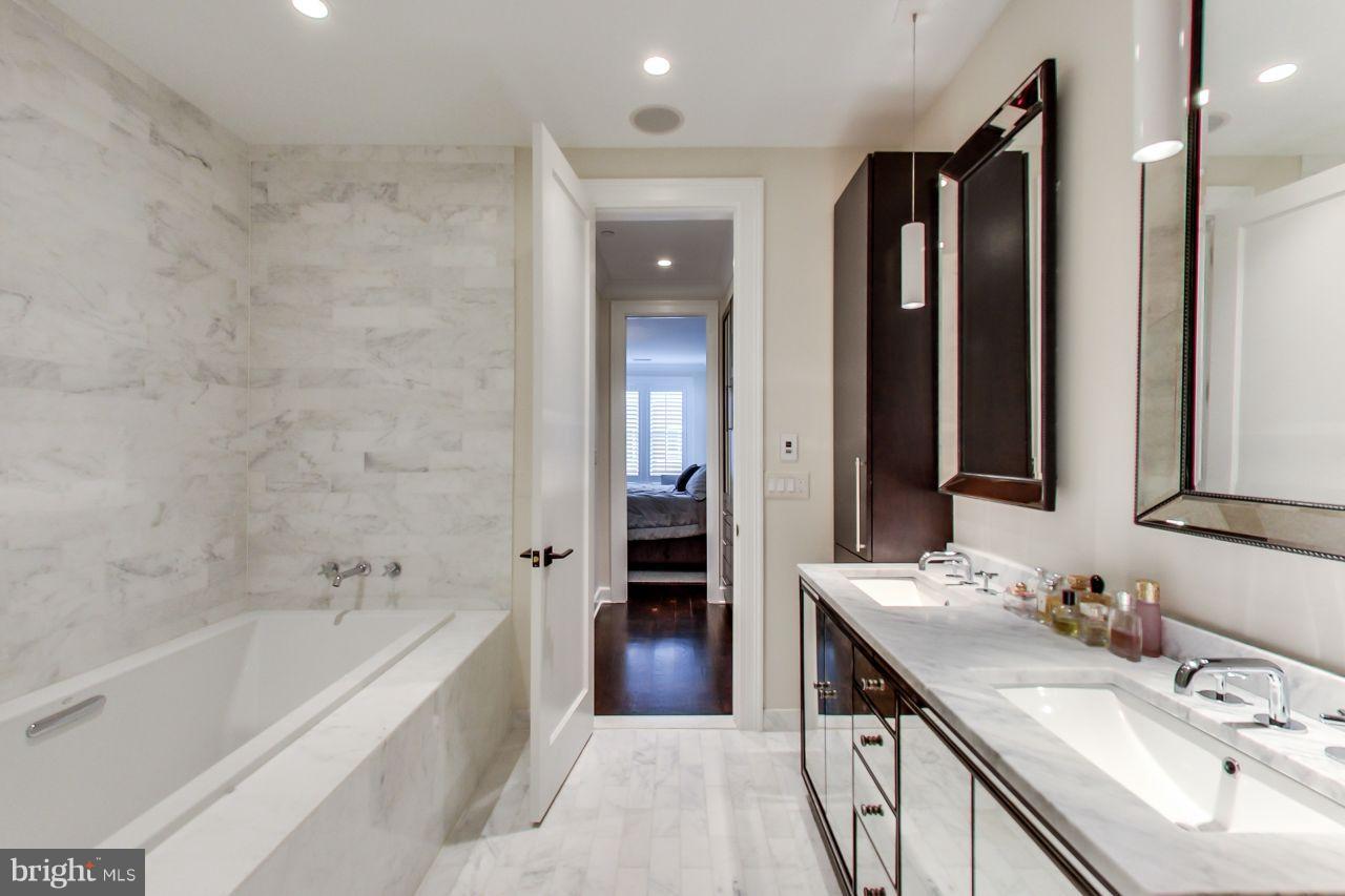 329 9th Street Northeast, Unit TH2 Washington, DC 20002 - Photo 12 of 29 Sit Back & Relax in this Chic Master Bathroom