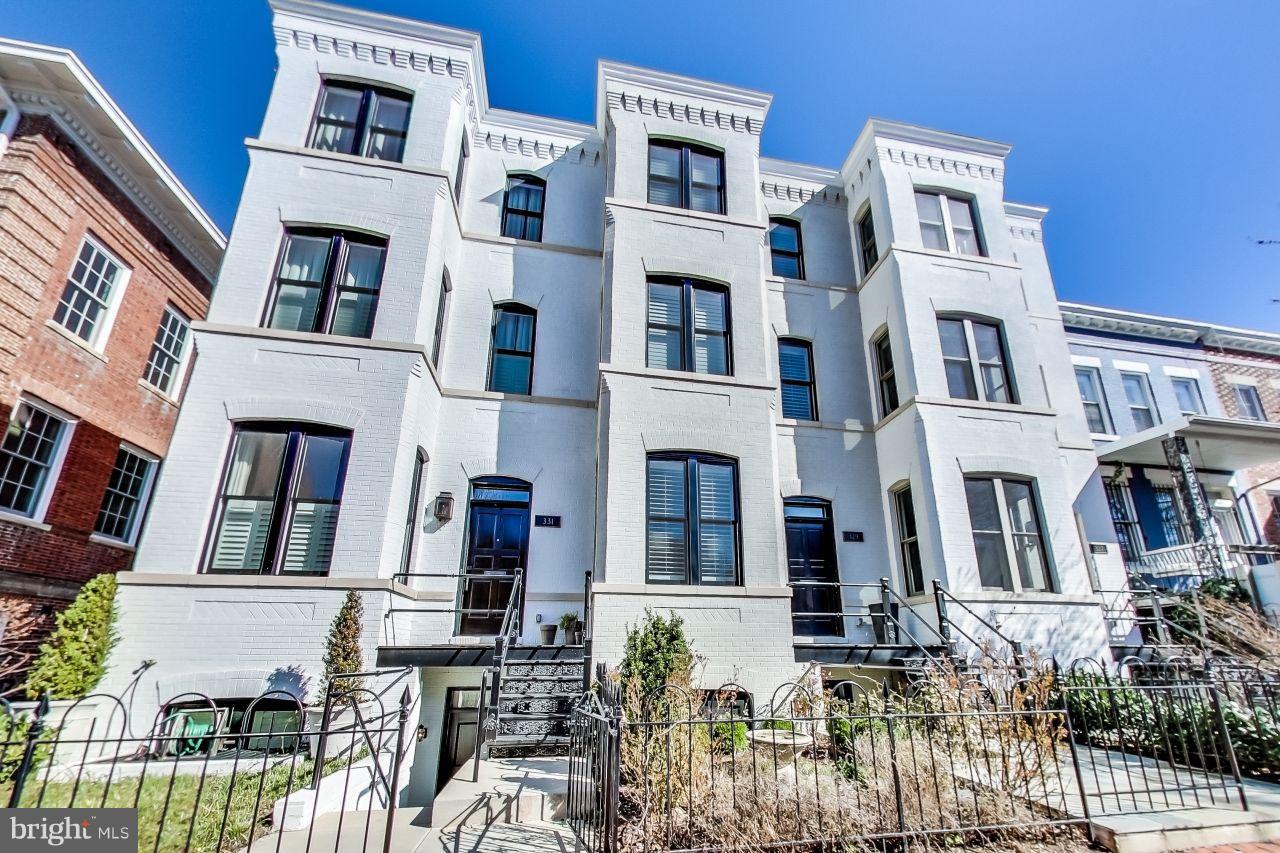 329 9th Street Northeast, Unit TH2 Washington, DC 20002 - Photo 26 of 29 Front of 329 9th St NE