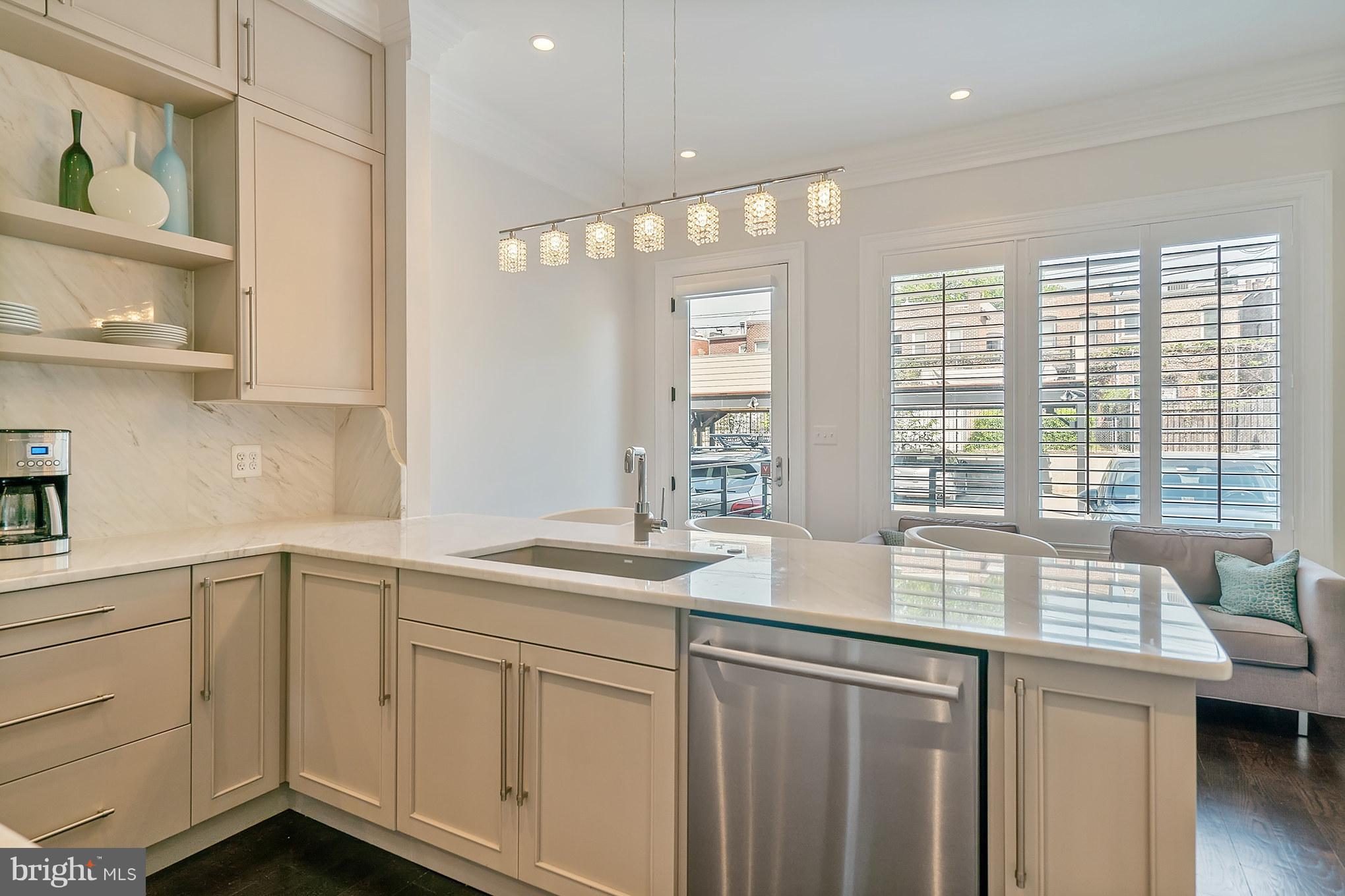 329 9th Street Northeast, Unit TH2 Washington, DC 20002 - Photo 6 of 29 Beautiful Countertops