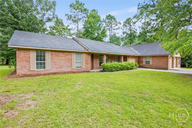 $375,000 | 27 South Huntington Court, Richmond Hill, GA 31324