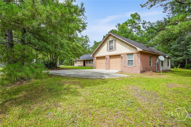 $375,000 | 27 South Huntington Court, Richmond Hill, GA 31324