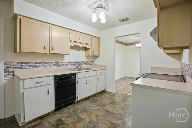 $375,000 | 27 South Huntington Court, Richmond Hill, GA 31324