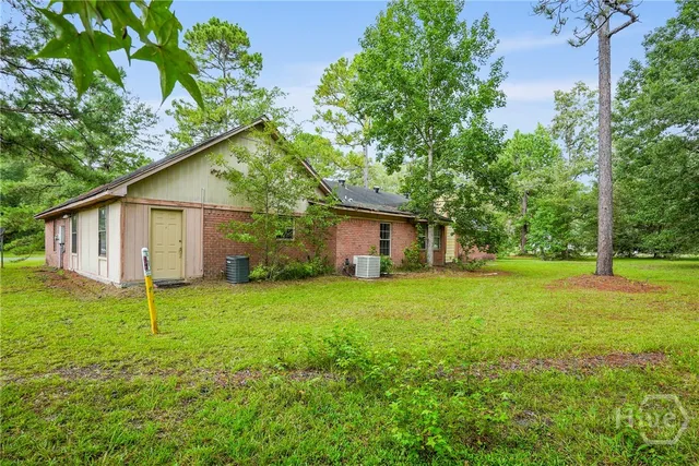 $375,000 | 27 South Huntington Court, Richmond Hill, GA 31324