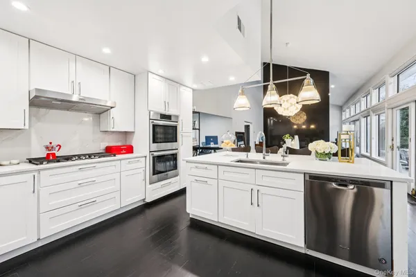 $15,000 | 6 Carol Lane, Mamaroneck, NY 10543