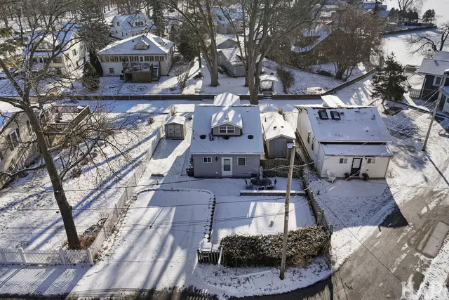 $225,000 | 43247 North Grandview Terrace, Antioch, IL 60002