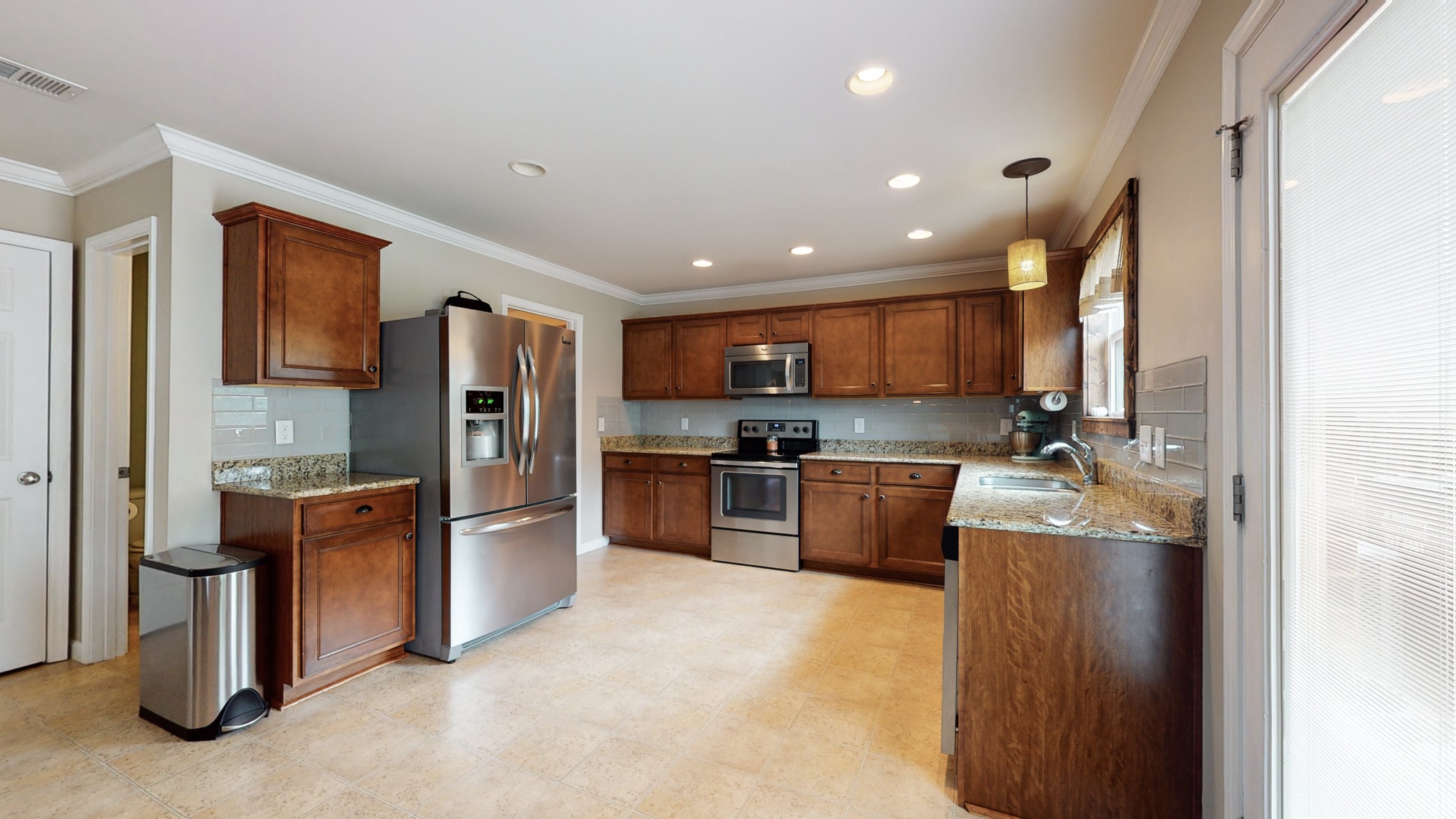 1015 Benwick Road Hendersonville, TN 37075 - Photo 6 of 34