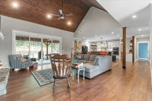 $899,900 | 521 Horns Creek Road, Old Fort, TN 37362