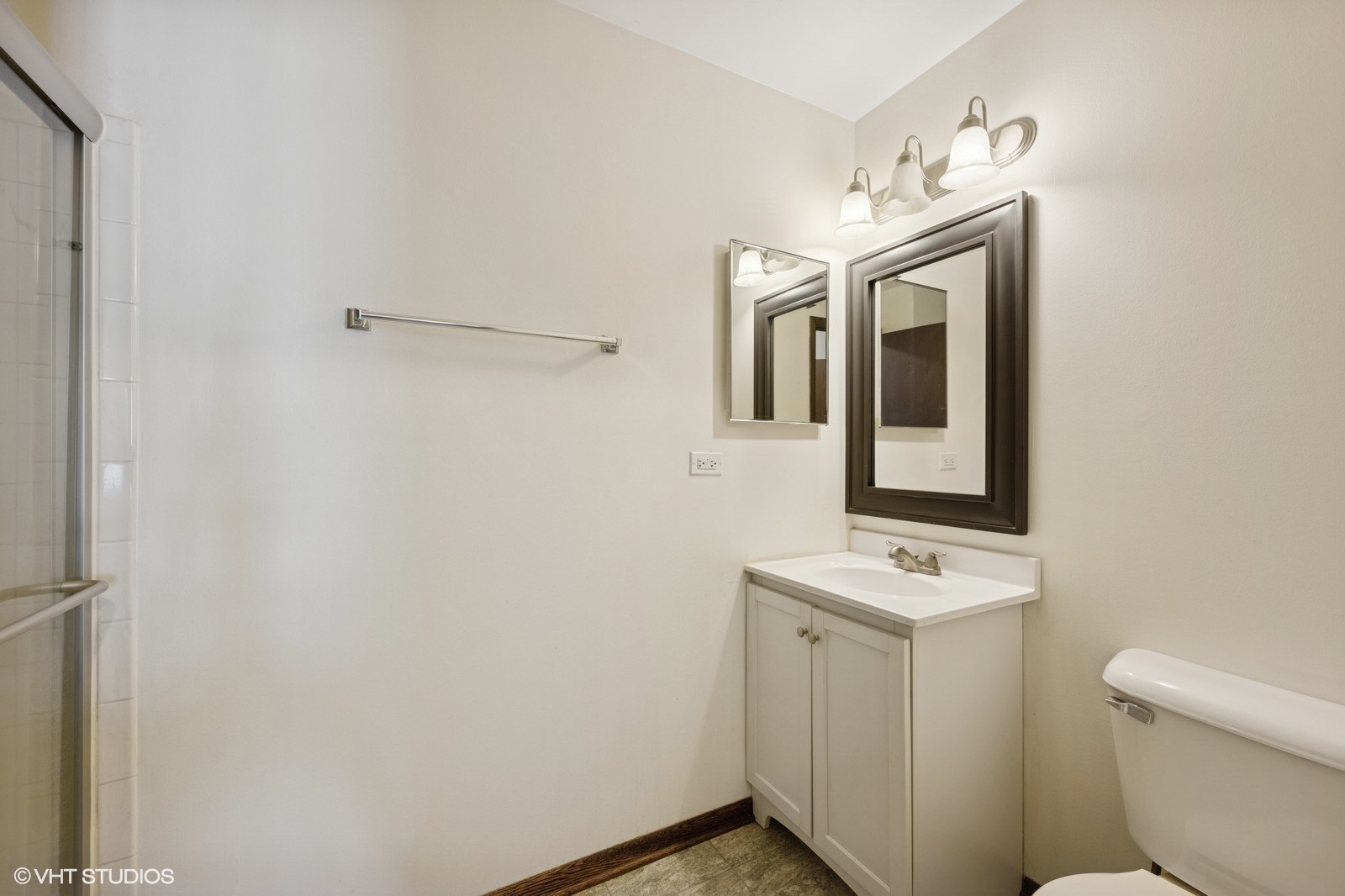748 Rodenburg Road, Unit 2D Roselle, IL 60172 - Photo 11 of 17 Gallery Image 11