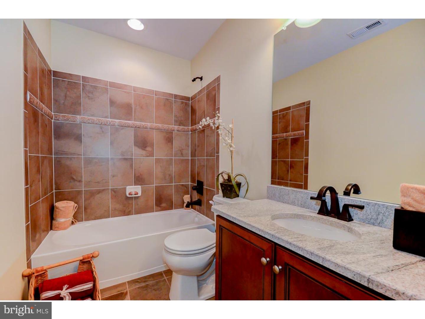 154 Field Loop Glassboro, NJ 08028 - Photo 11 of 20 Gallery Image 11