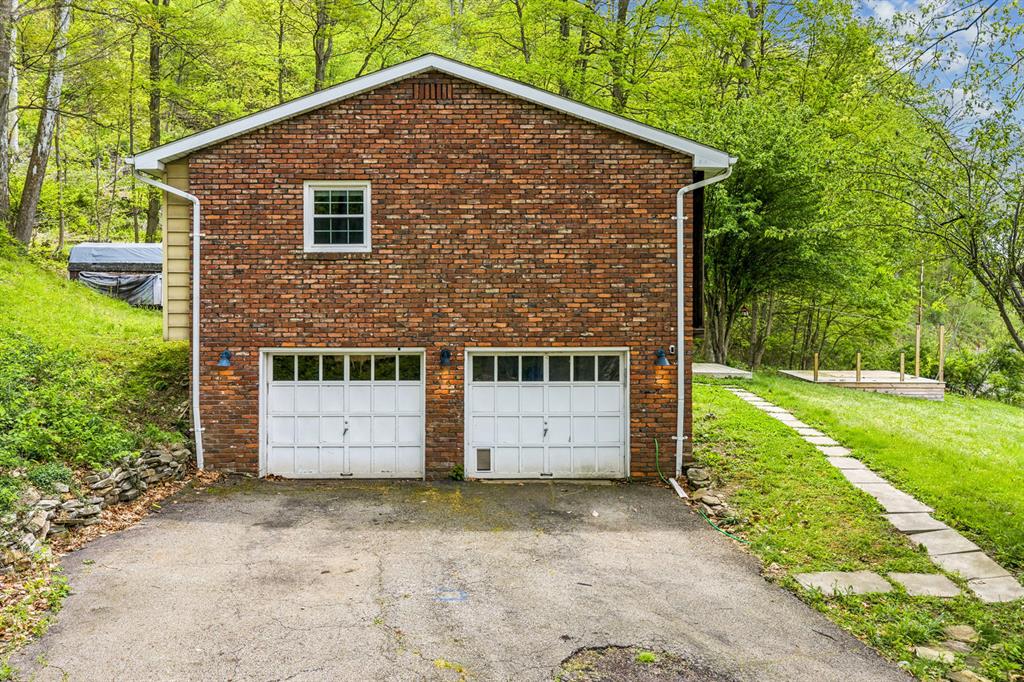 2955 Pine Grove Road Industry, PA 15052 - Photo 27 of 34