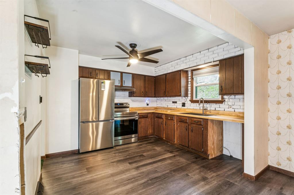 2955 Pine Grove Road Industry, PA 15052 - Photo 10 of 34