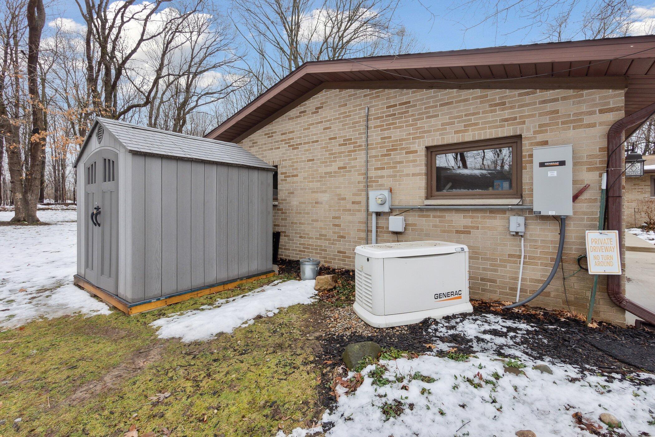 158 Hawthorne Road Marshall, MI 49068 - Photo 35 of 36 158-Hawthorne-Rd-Marshall-MI-49068-Windo