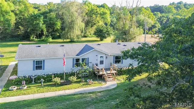 $217,500 | 25561 Beltrees Road, Dow, IL 62022