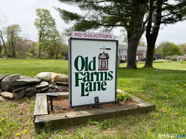 $2,400 | 47 Old Farms Lane, Unit 47, New Milford, CT 06776