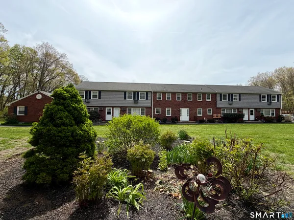 $2,400 | 47 Old Farms Lane, Unit 47, New Milford, CT 06776