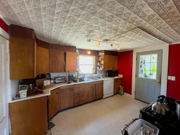 $179,000 | 50 Grove Street, Machias, ME 04654