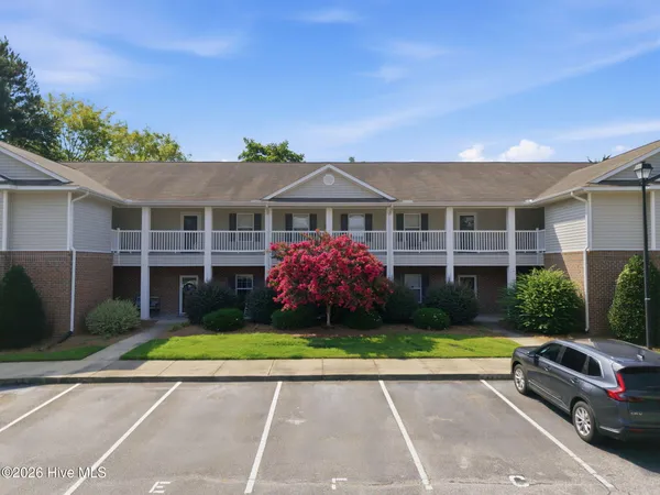 $205,000 | 2412 King Richard Court, Unit H, Greenville, NC 27858