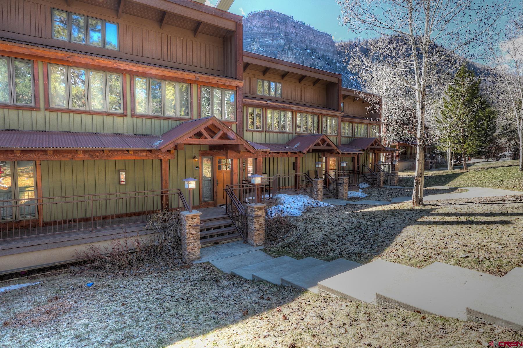 961 North Tamarron Dr Unit 558  