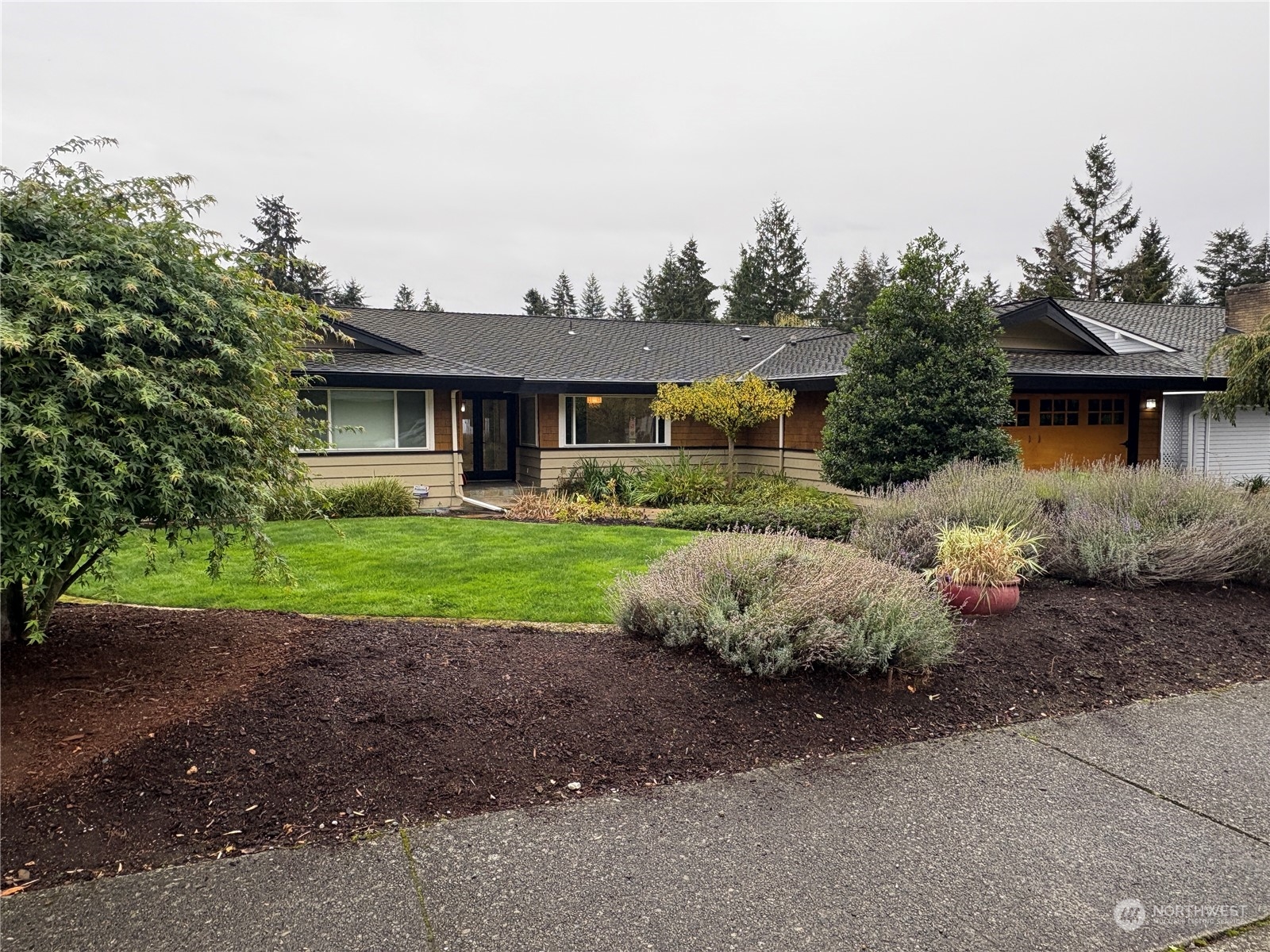 14211 Southeast 165th Place Renton, WA 98058 - Photo 2 of 2 Gallery Image 2