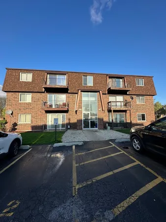 $1,650 | 7101 166th Street, Unit 2B, Tinley Park, IL 60477