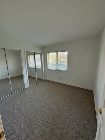 $1,650 | 7101 166th Street, Unit 2B, Tinley Park, IL 60477