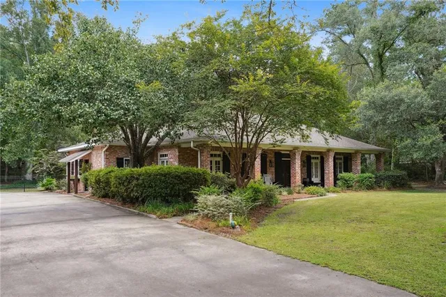 $539,000 | 102 Lefleur Drive, Slidell, LA 70460