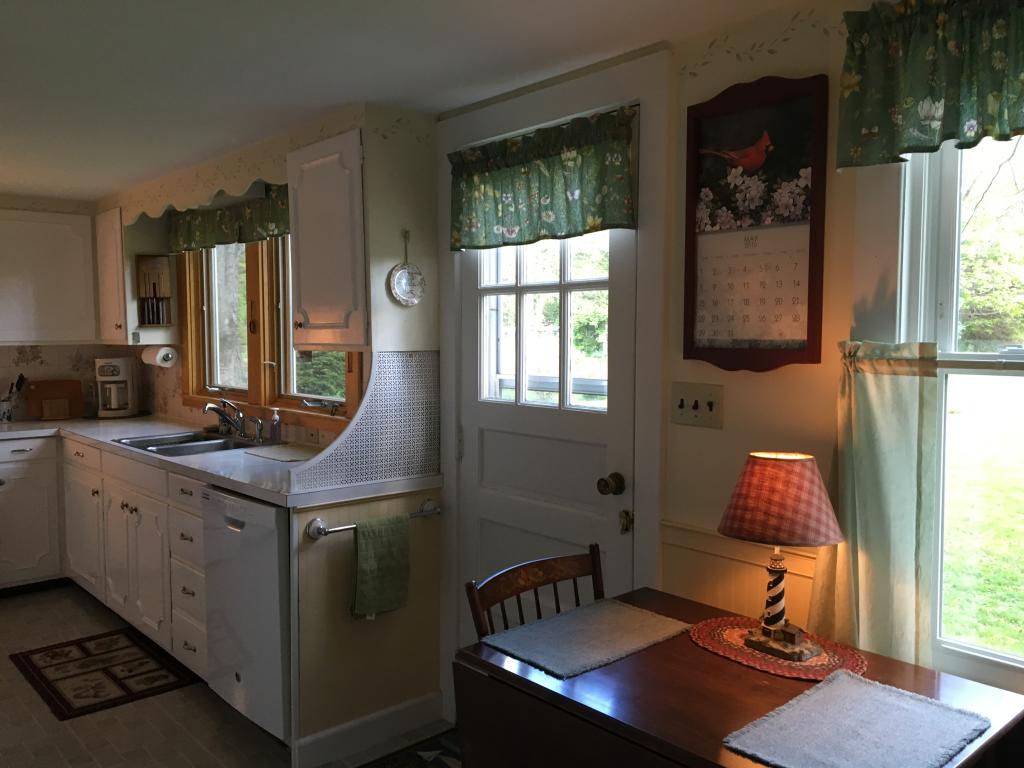 219 Academy Road Pembroke, NH 03275 - Photo 7 of 29 Gallery Image 7
