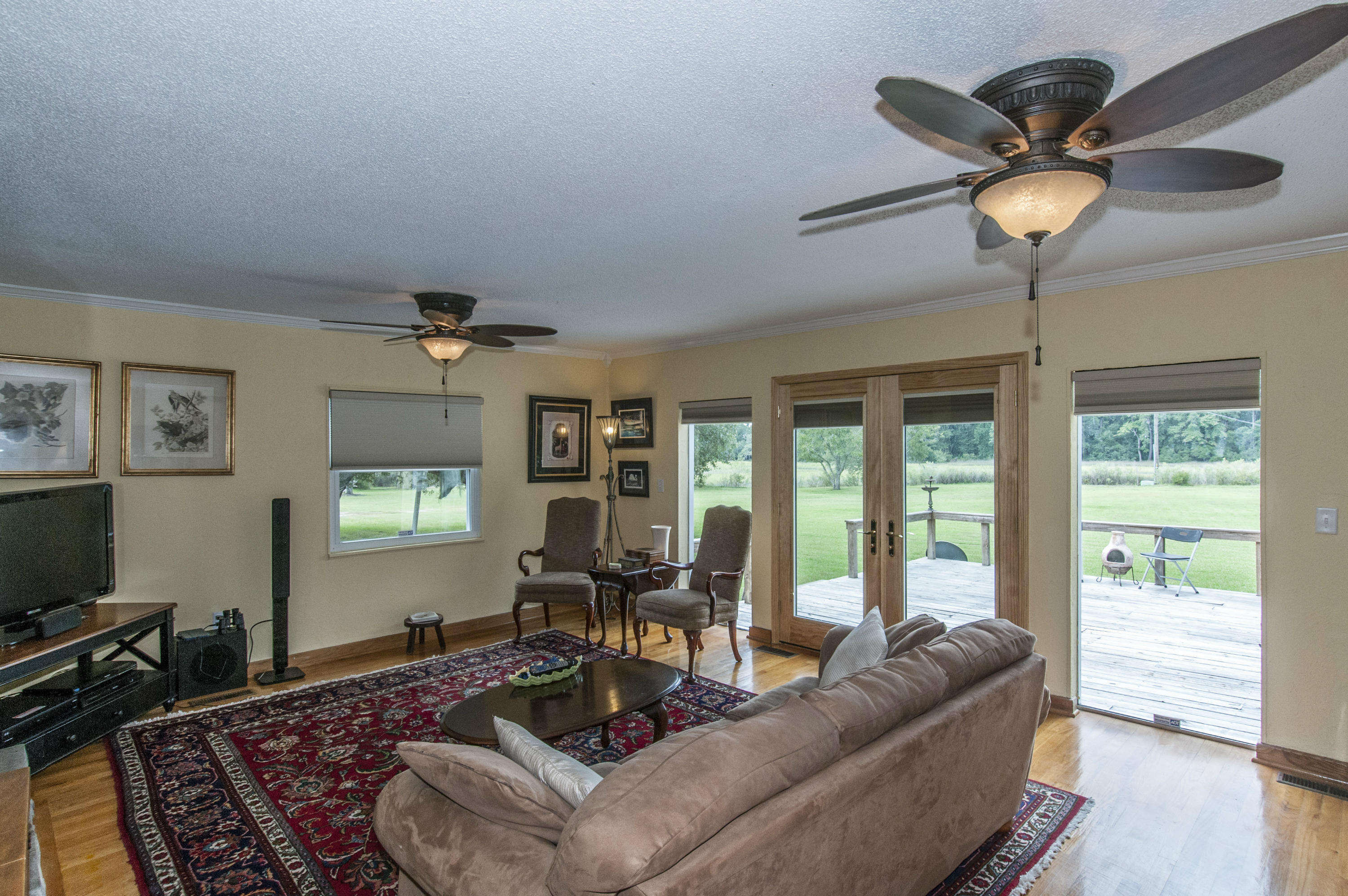 5710 Chisolm Road Johns Island, SC 29455 - Photo 24 of 46 Living Room
