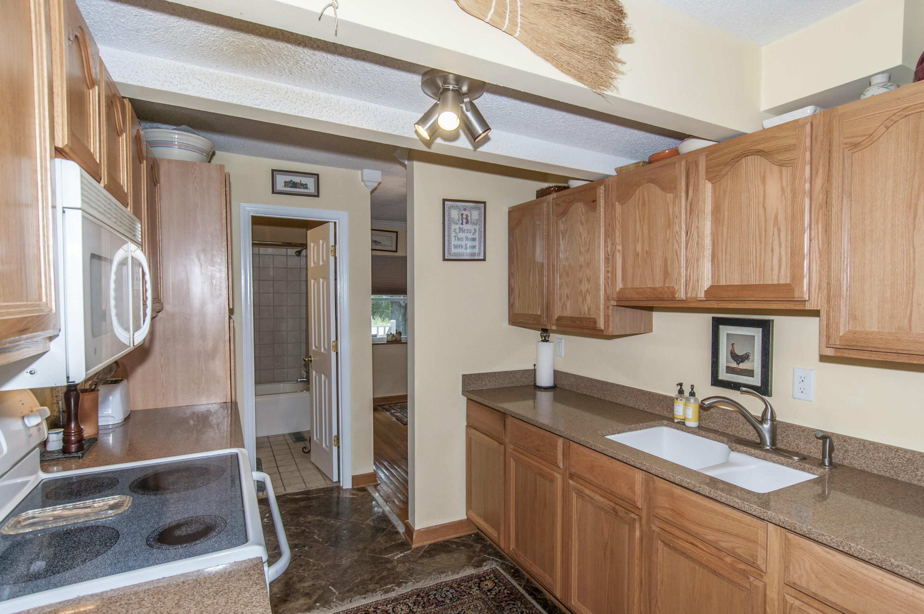 5710 Chisolm Road Johns Island, SC 29455 - Photo 32 of 46 Kitchen
