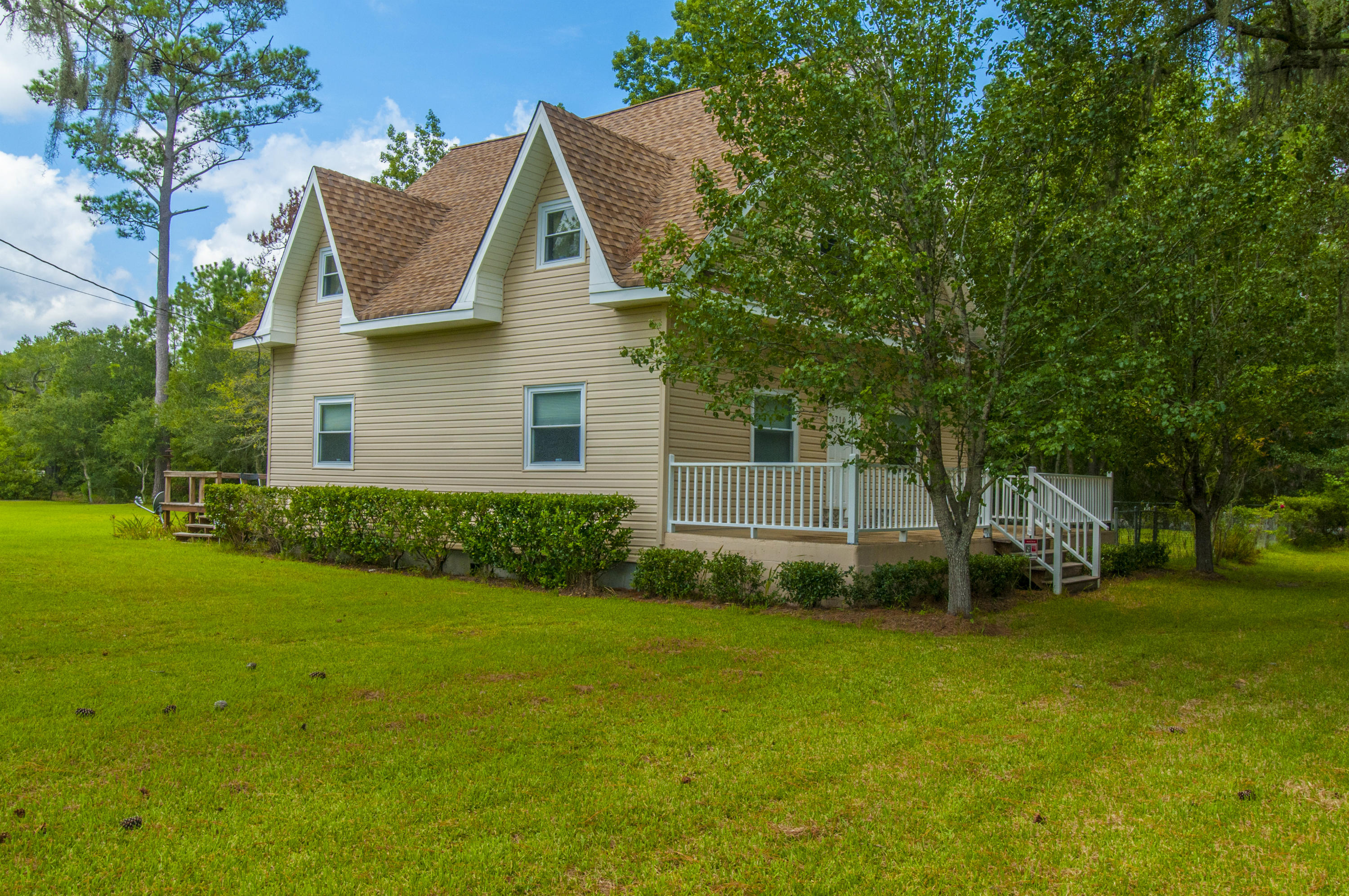 5710 Chisolm Road Johns Island, SC 29455 - Photo 5 of 46 Left Side Elevation