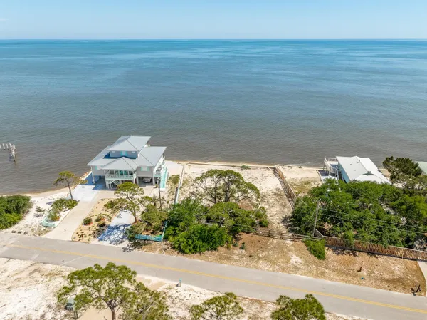 $275,000 | 1035 Gulfshore Boulevard, Alligator Point, FL 32346