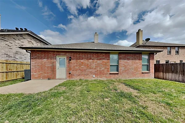 $1,925 | 8845 Noontide Drive, Fort Worth, TX 76179