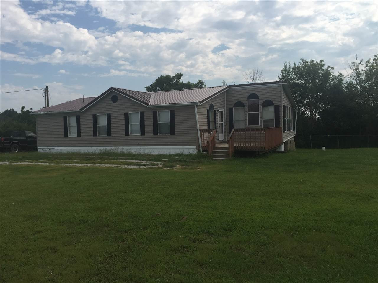 12187 Wesley Chapel Road California, KY 41007 - Photo 1 of 25