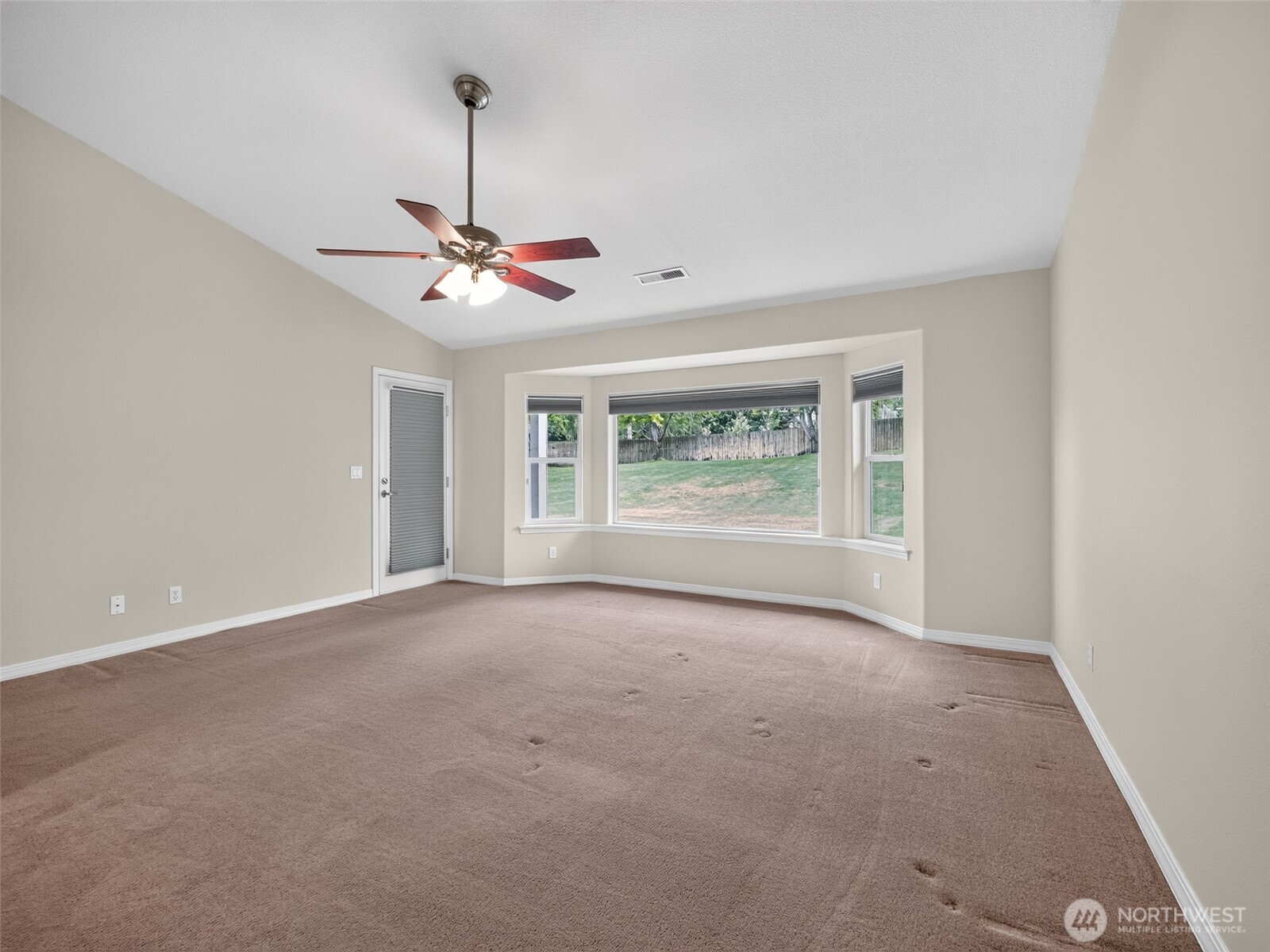 361 Rachel Road Kennewick, WA 99338 - Photo 7 of 39