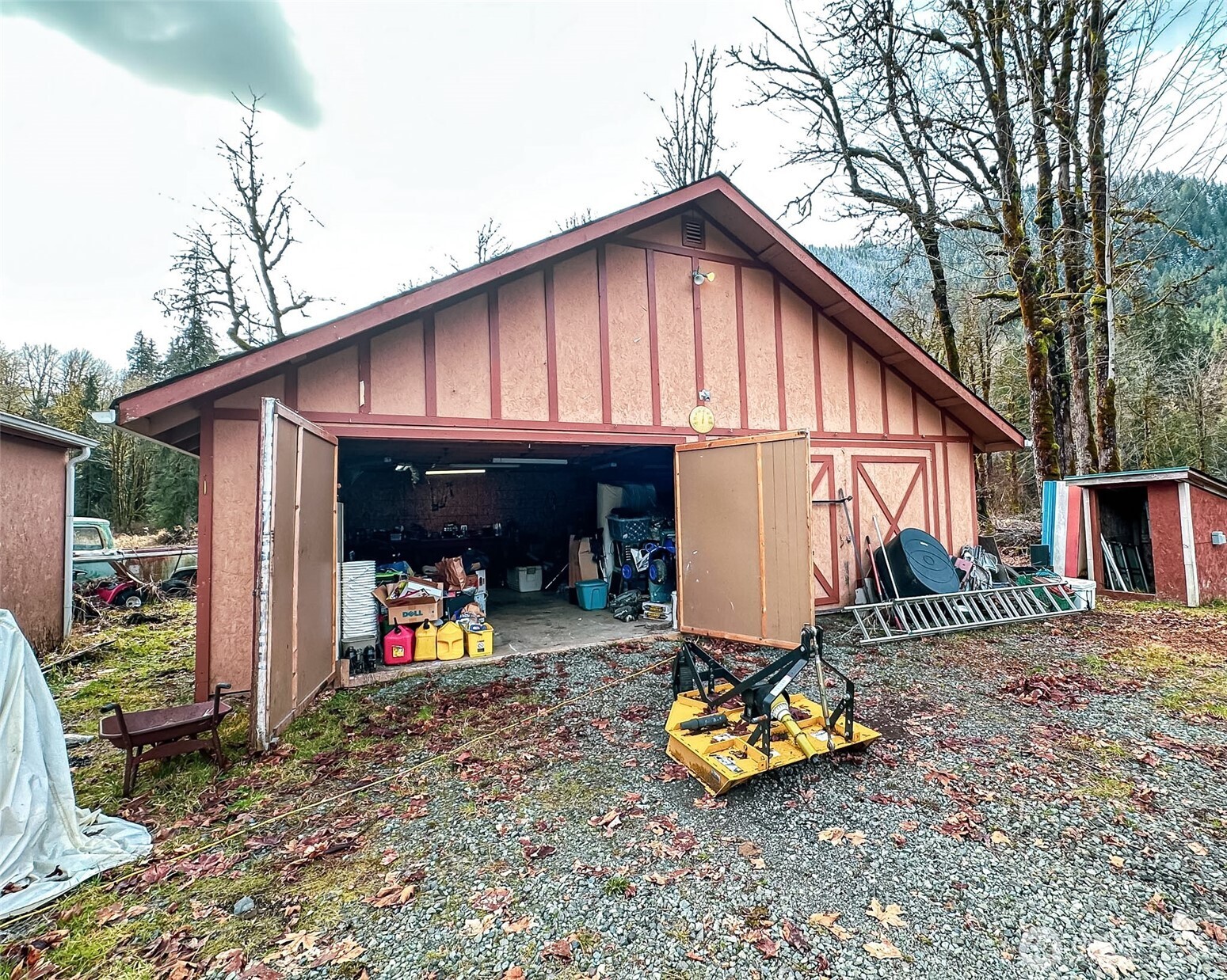 132 Findley Road Morton, WA 98356 - Photo 20 of 28 a front view of a house with a yard