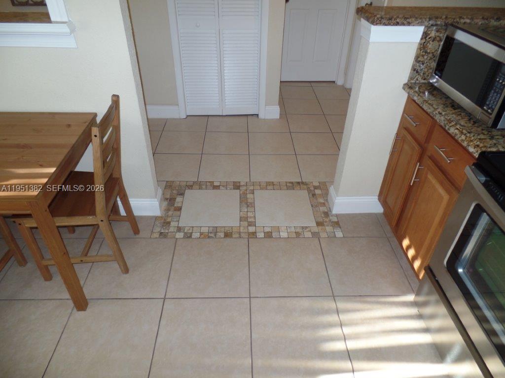 280 Racquet Club Road, Unit 102 Weston, FL 33326 - Photo 13 of 45