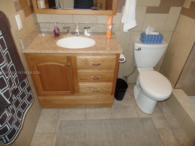 $2,600 | 280 Racquet Club Road, Unit 102, Weston, FL 33326