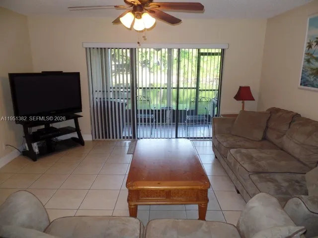 $2,600 | 280 Racquet Club Road, Unit 102, Weston, FL 33326