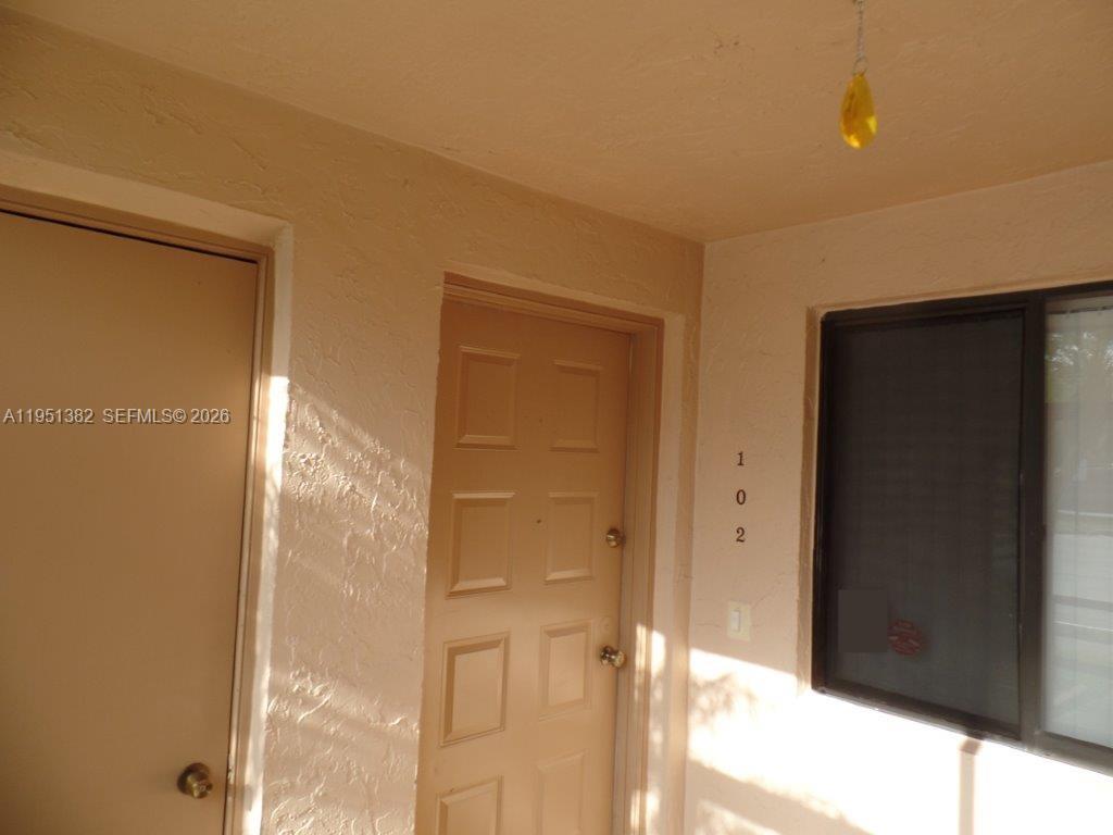 280 Racquet Club Road, Unit 102 Weston, FL 33326 - Photo 3 of 45