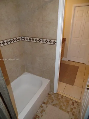 $2,600 | 280 Racquet Club Road, Unit 102, Weston, FL 33326