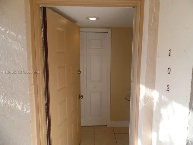 $2,600 | 280 Racquet Club Road, Unit 102, Weston, FL 33326