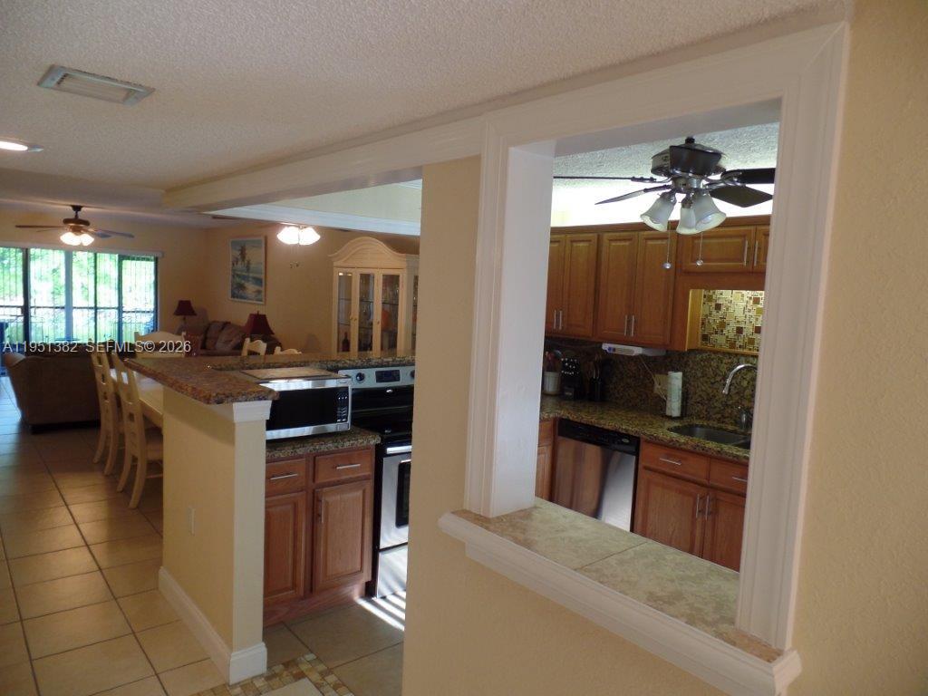280 Racquet Club Road, Unit 102 Weston, FL 33326 - Photo 7 of 45
